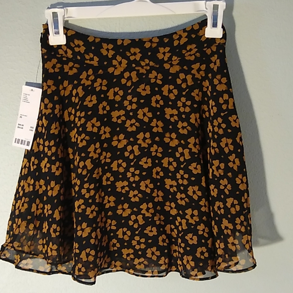 Urban Outfitters flouncy mini skirt. New with tags